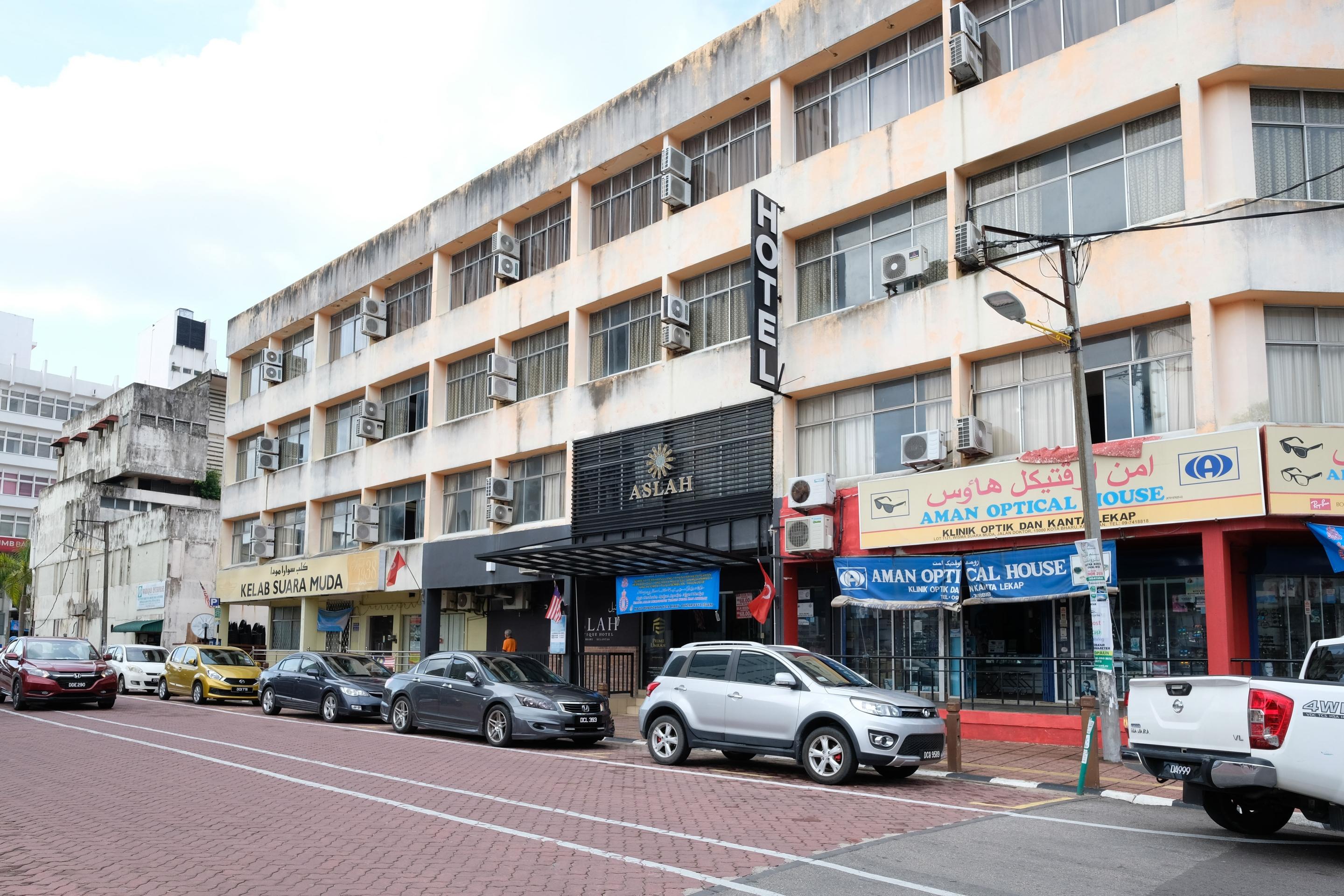 Oyo559阿斯拉精品酒店 哥打巴鲁 外观 照片